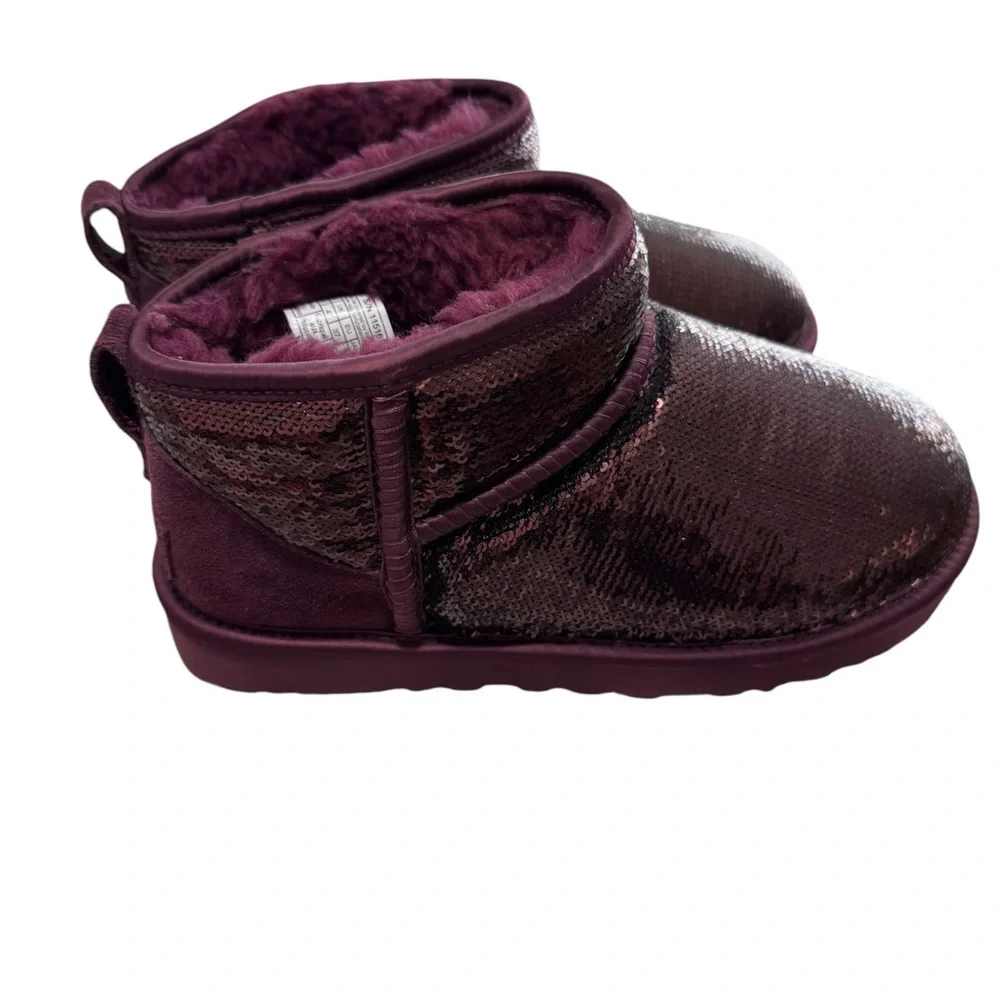 UGG Classic Mini Mirror Ball NWOT Size 6 Maroon/ Wild Grape